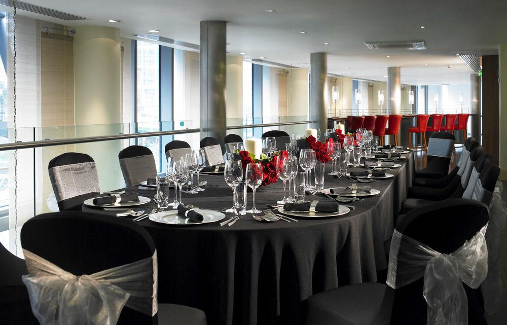London Marriott Hotel Canary Wharf Екстер'єр фото The Gallery at the National Portrait Gallery, London