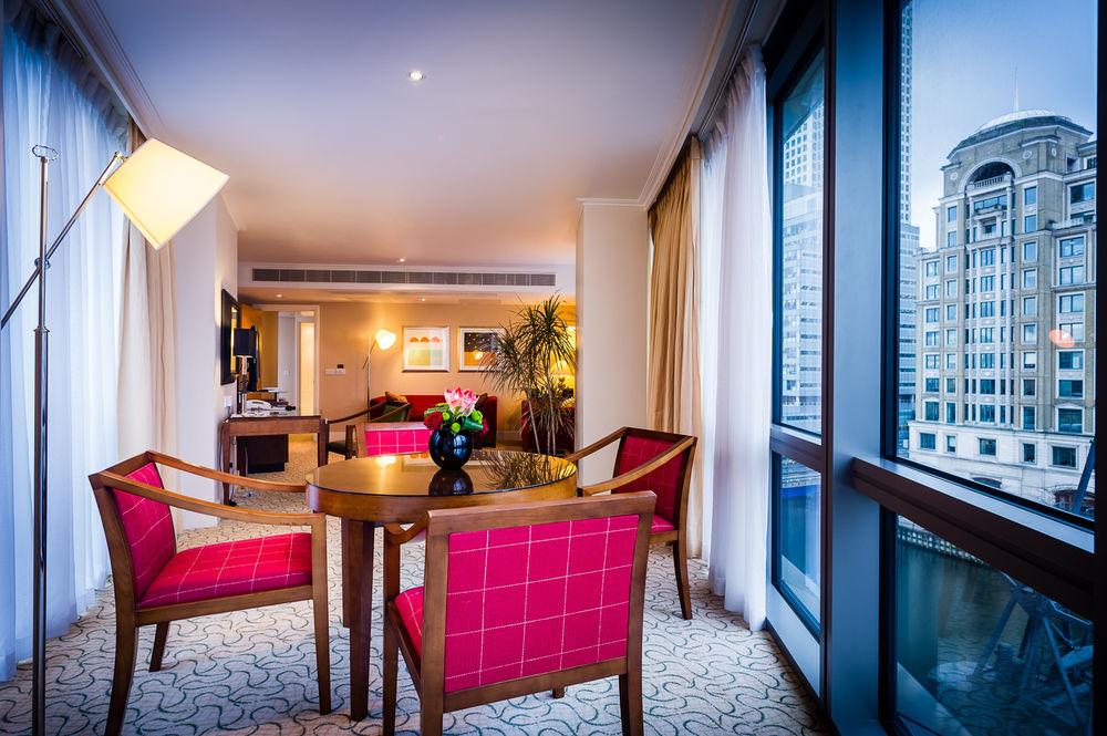 London Marriott Hotel Canary Wharf Екстер'єр фото A suite at the hotel