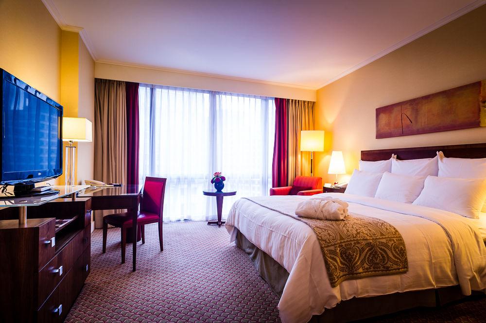 London Marriott Hotel Canary Wharf Екстер'єр фото A room at the Sheraton Addis Ababa Hotel