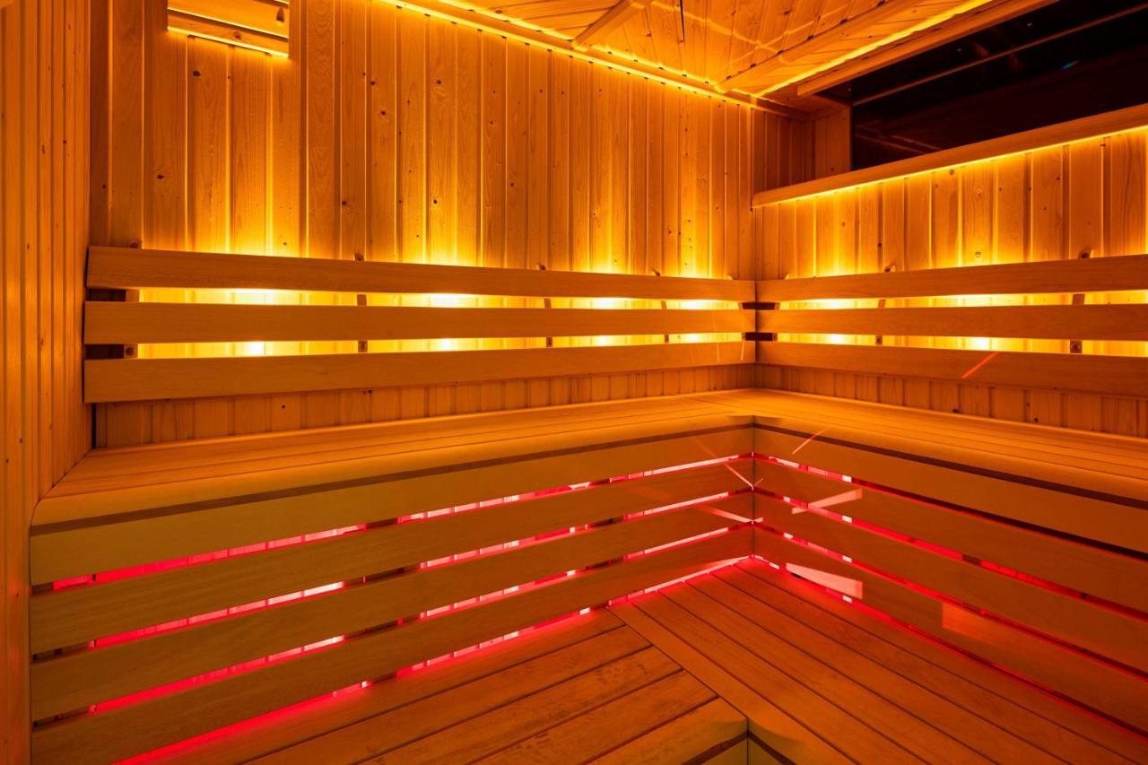London Marriott Hotel Canary Wharf Екстер'єр фото A modern Finnish sauna